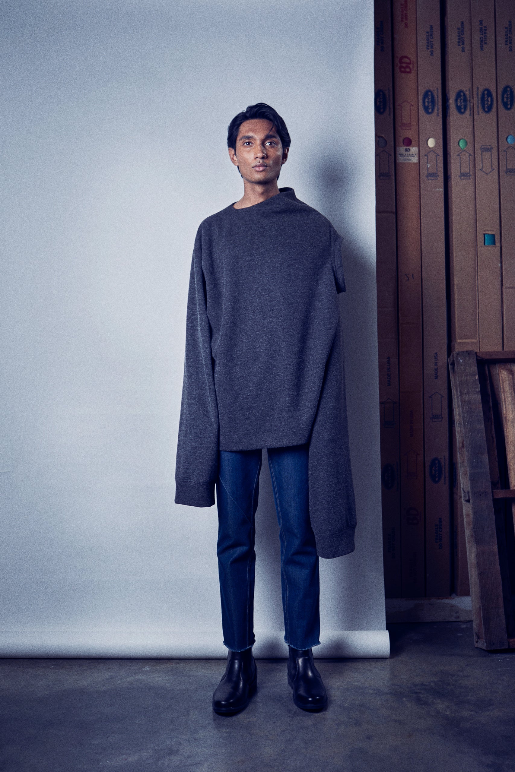 OVERSIZED MUTATED SWEATER – KIT WOO