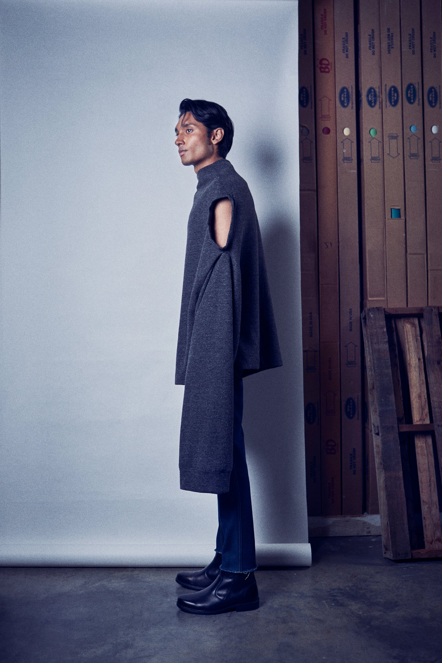 OVERSIZED MUTATED SWEATER