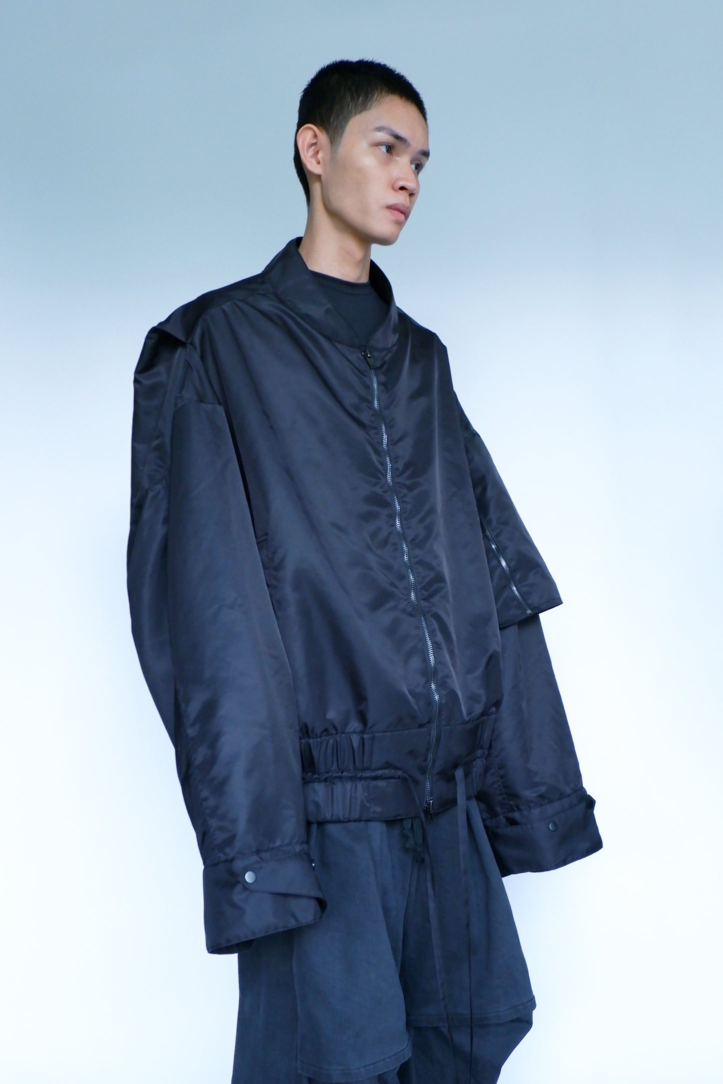 OVERSIZED BOMBER