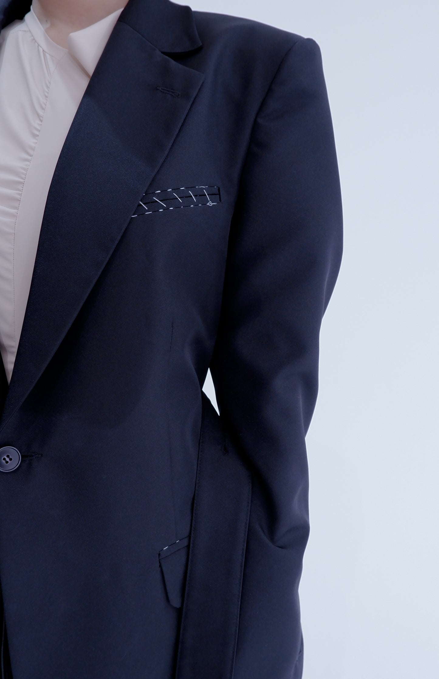 BELTED TAILORED SUIT