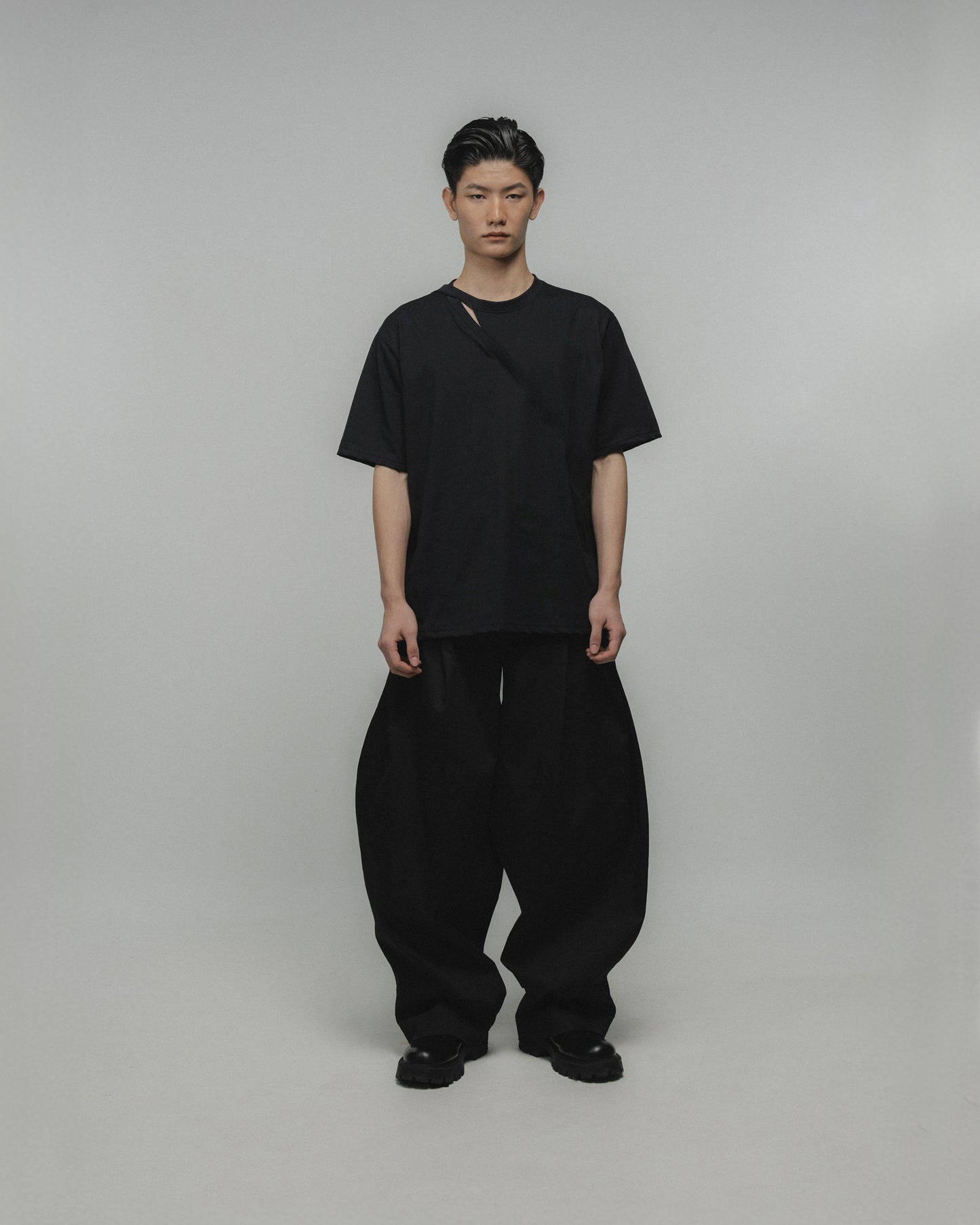 TORN S/S T-SHIRT