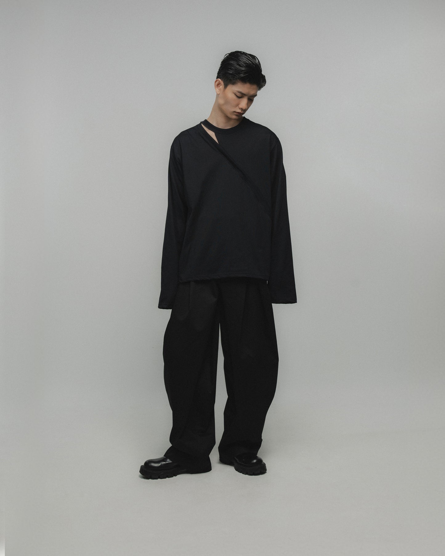 TORN L/S T-SHIRT