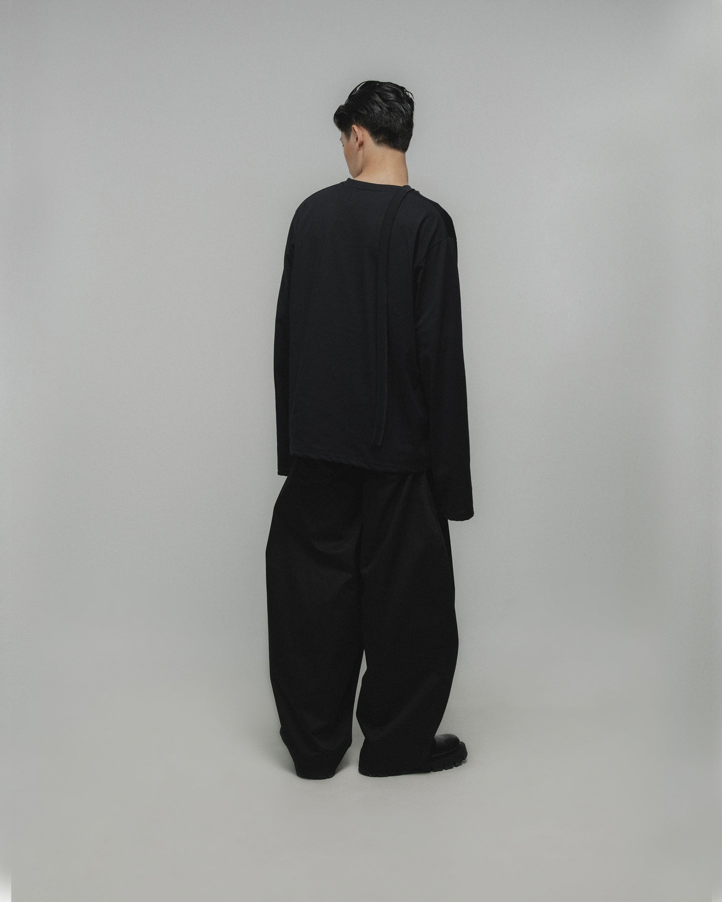 TORN L/S T-SHIRT