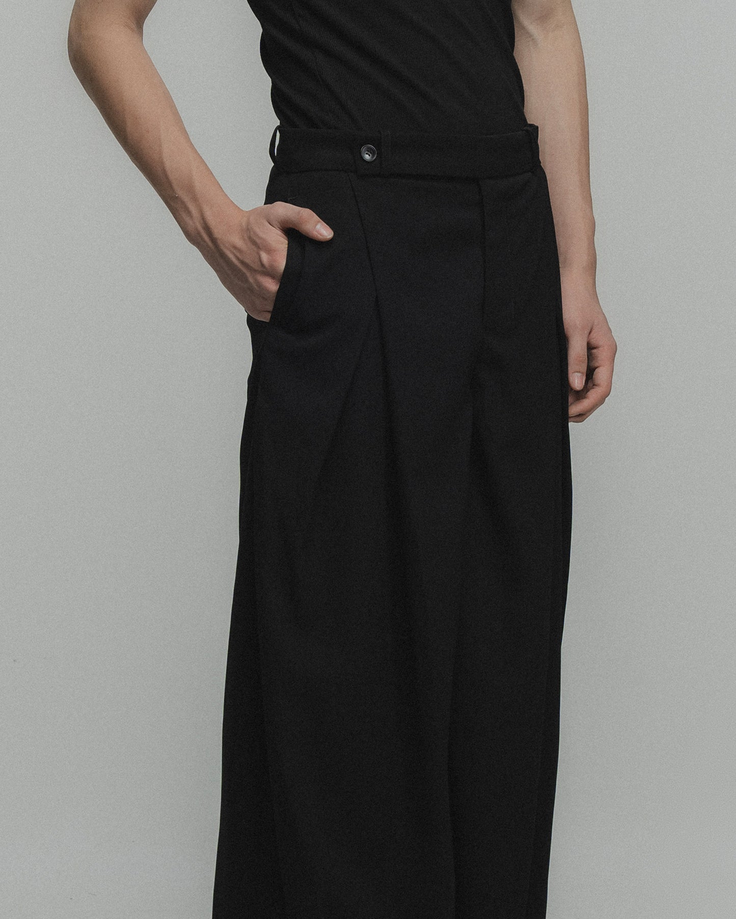 OVERLAPPING PLEATED TAILORED TROUSERS