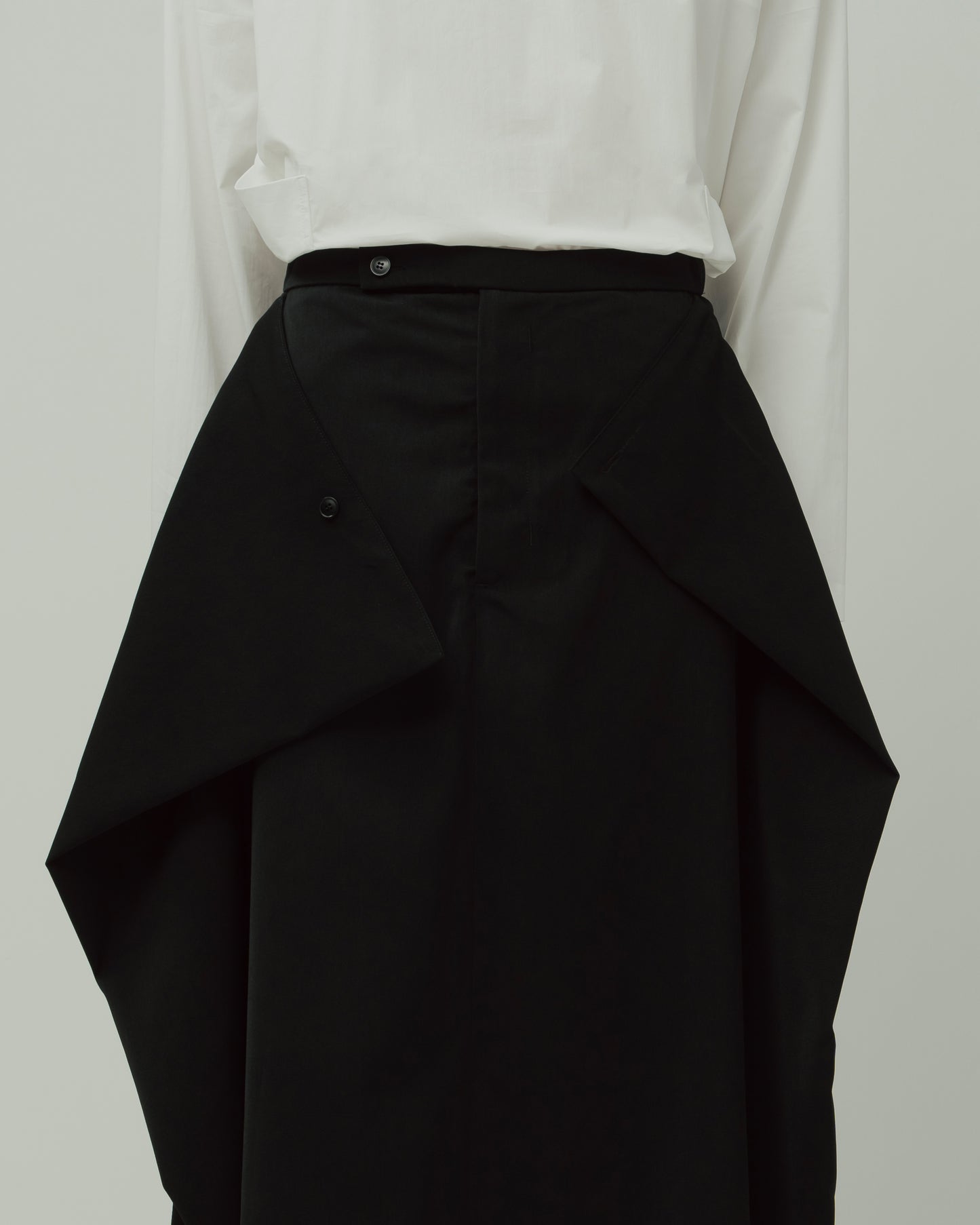 WIDE PANELLED SKIRT