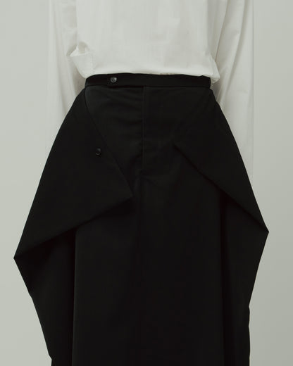 WIDE PANELLED SKIRT