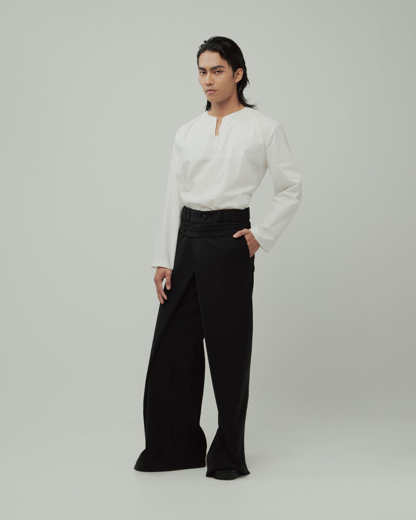 WIDE PANELLED TROUSERS