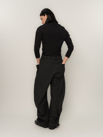 PINCHED POCKET TROUSERS (BLACK)