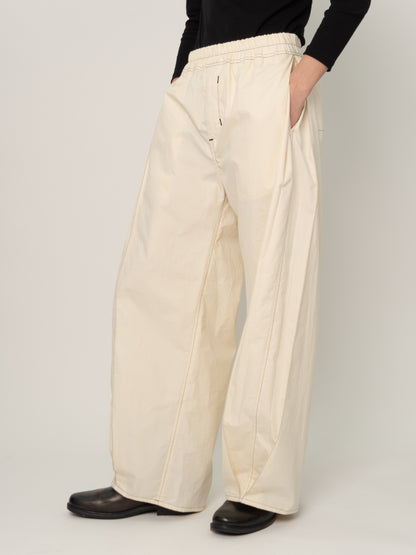 SLANT PLEAT CASUAL TROUSERS (BONE)
