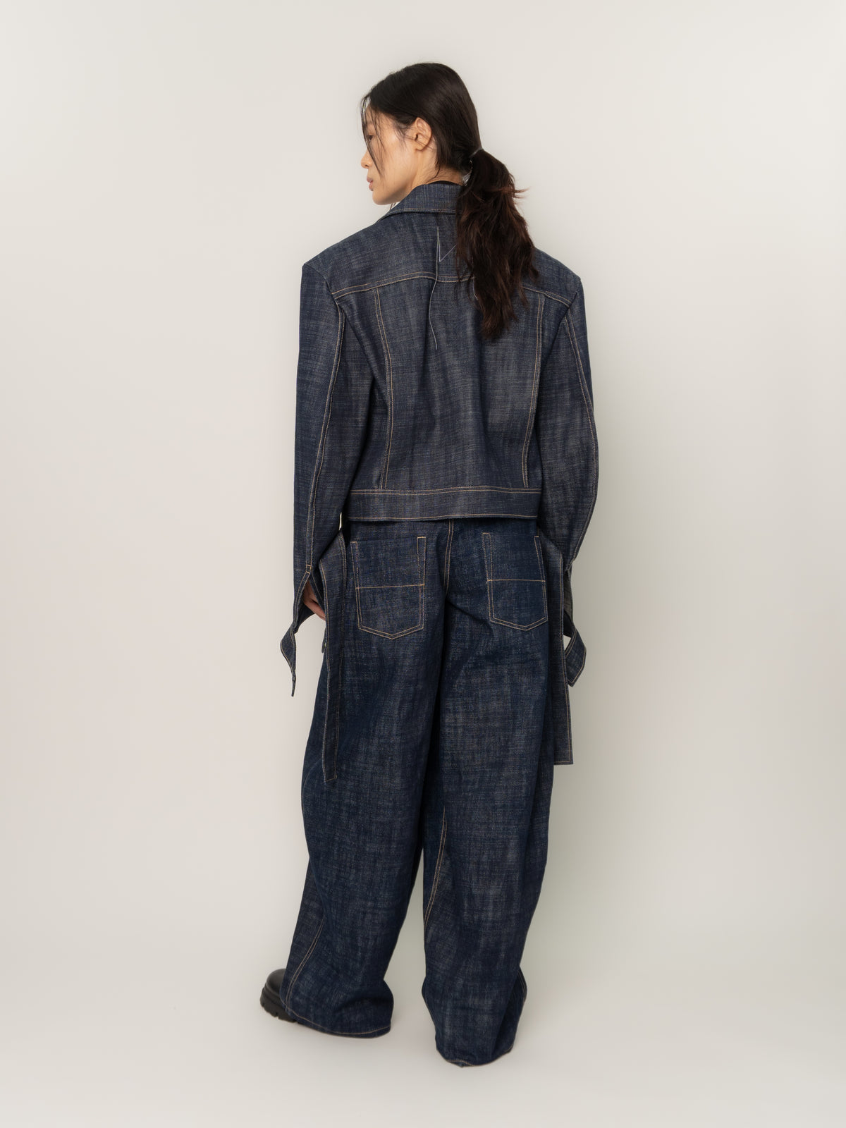 CROPPED DENIM JACKET (INDIGO)
