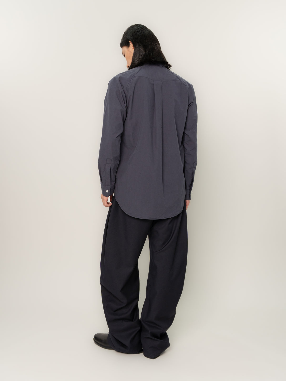 BUTTON DOWN RAGLAN SHIRT (NAVY)