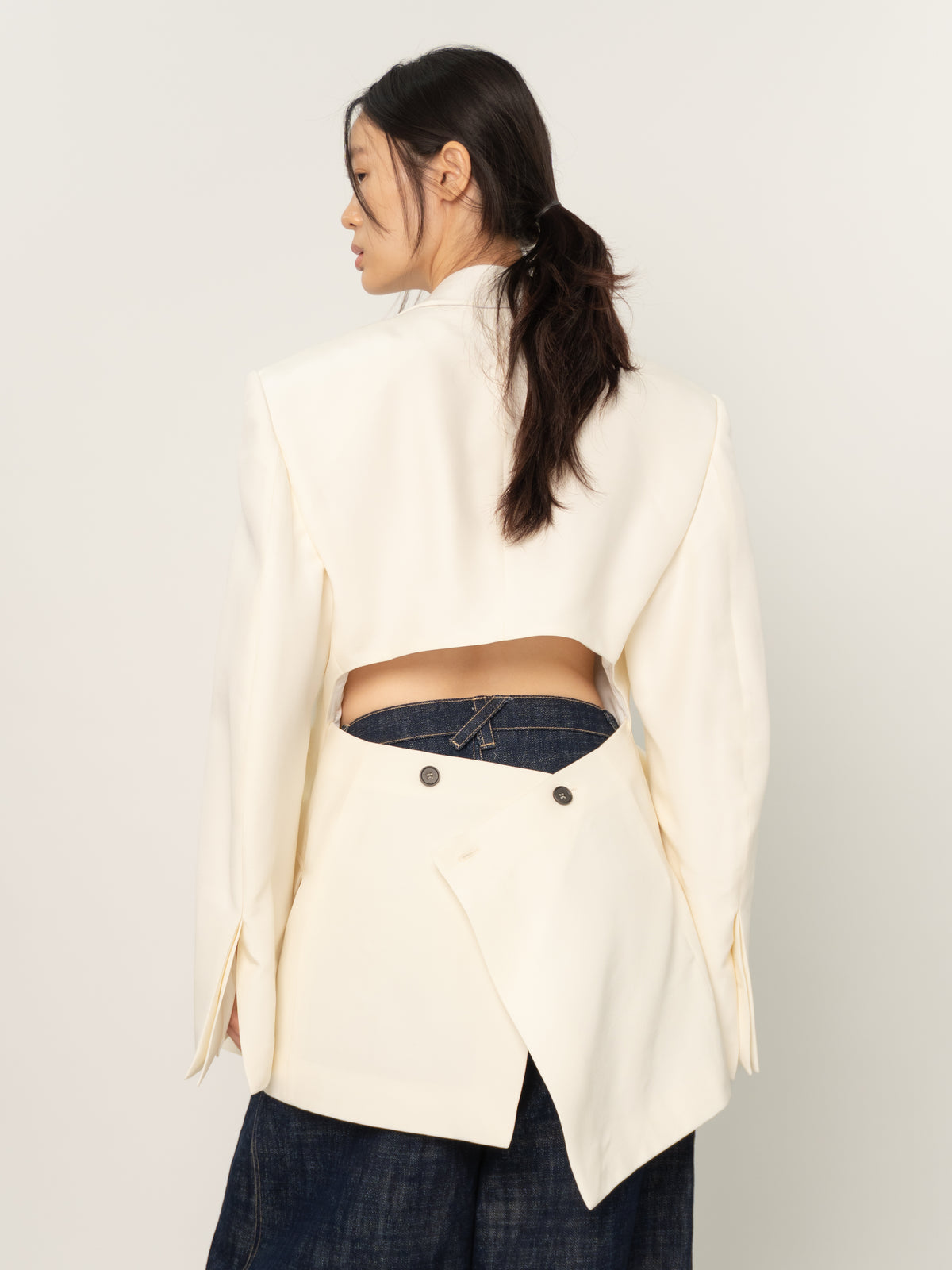 PINCHED BLAZER (BONE)