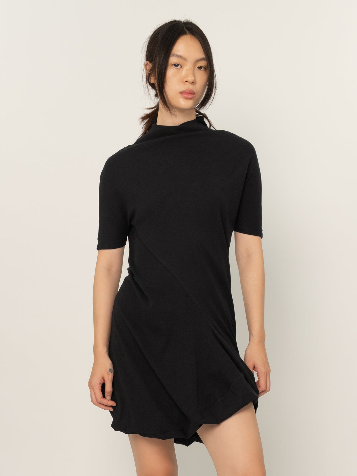TWISTED KNIT DRESS (BLACK)