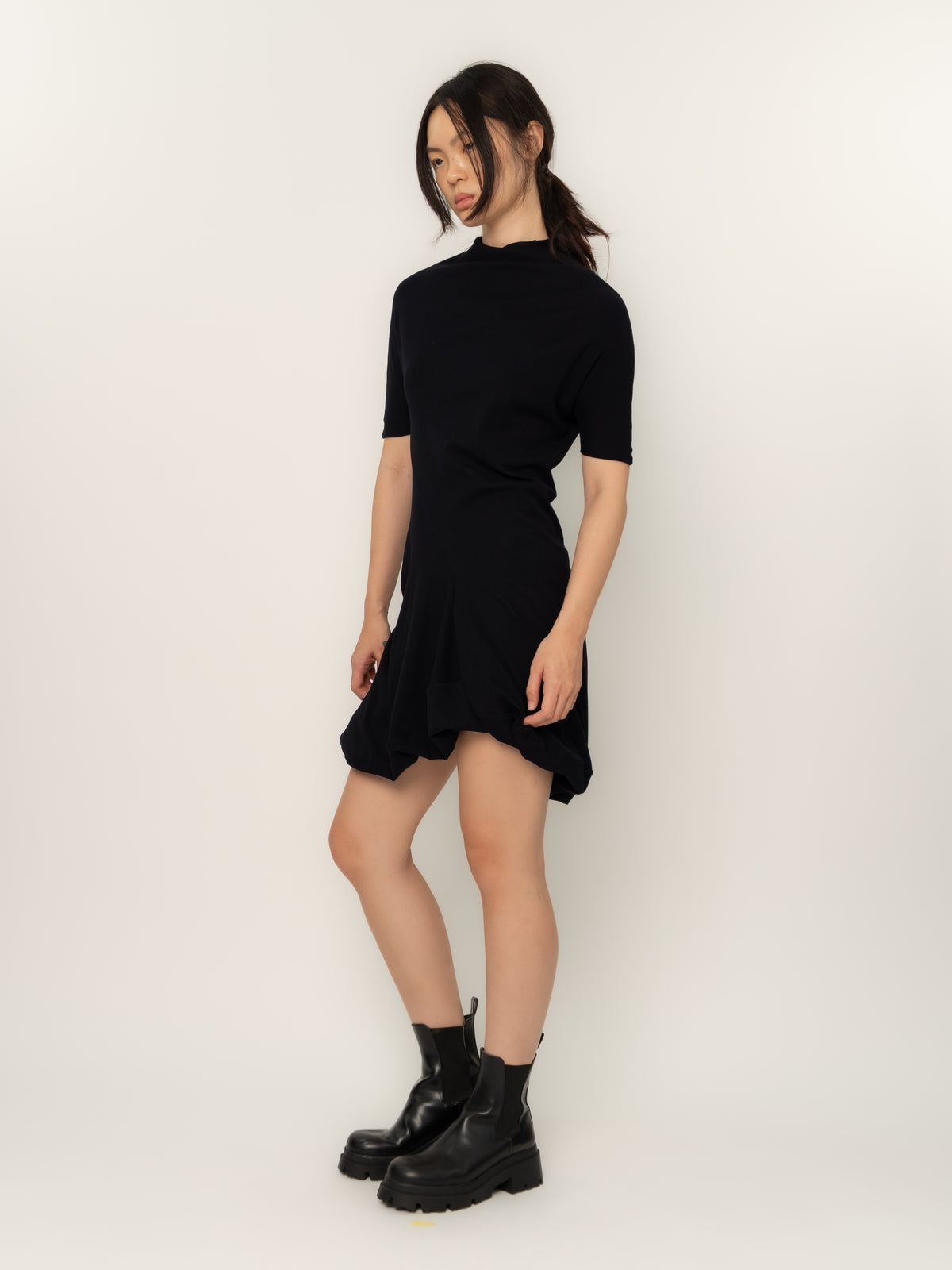 TWISTED KNIT DRESS (BLACK)