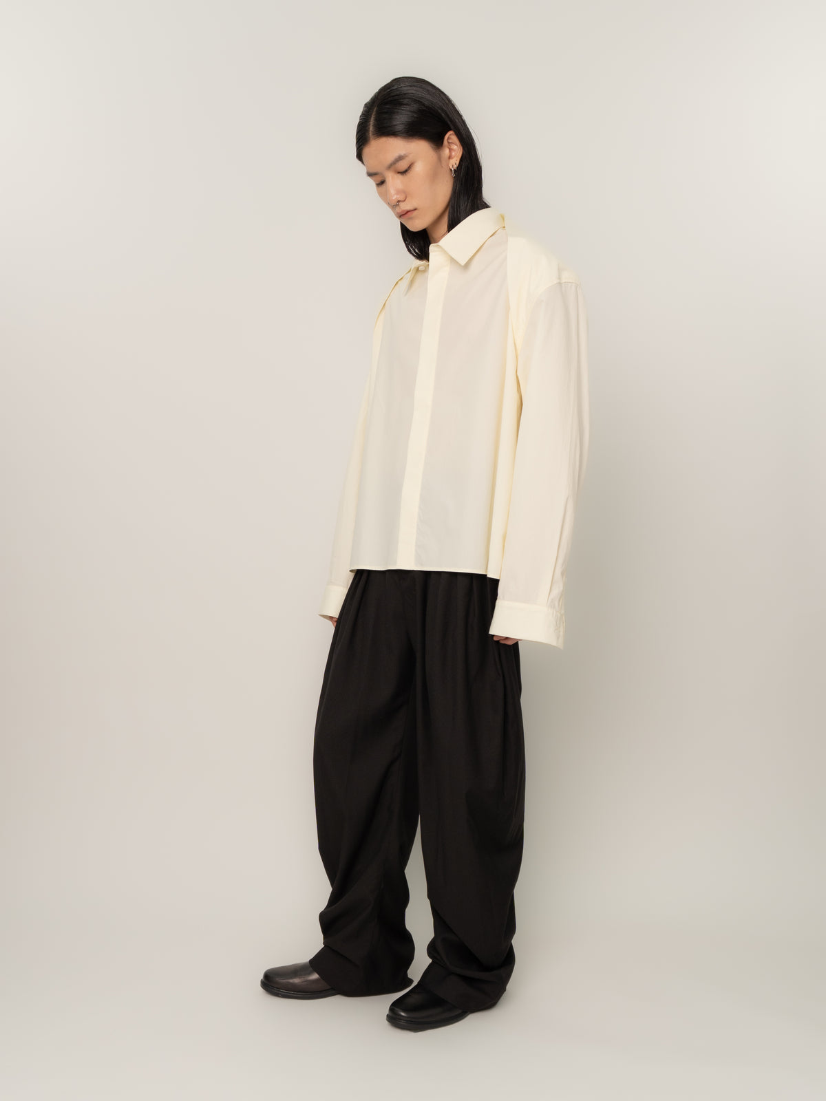 HUNCHED SHIRT (BONE)