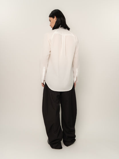 BUTTON DOWN RAGLAN SHIRT (WHITE)