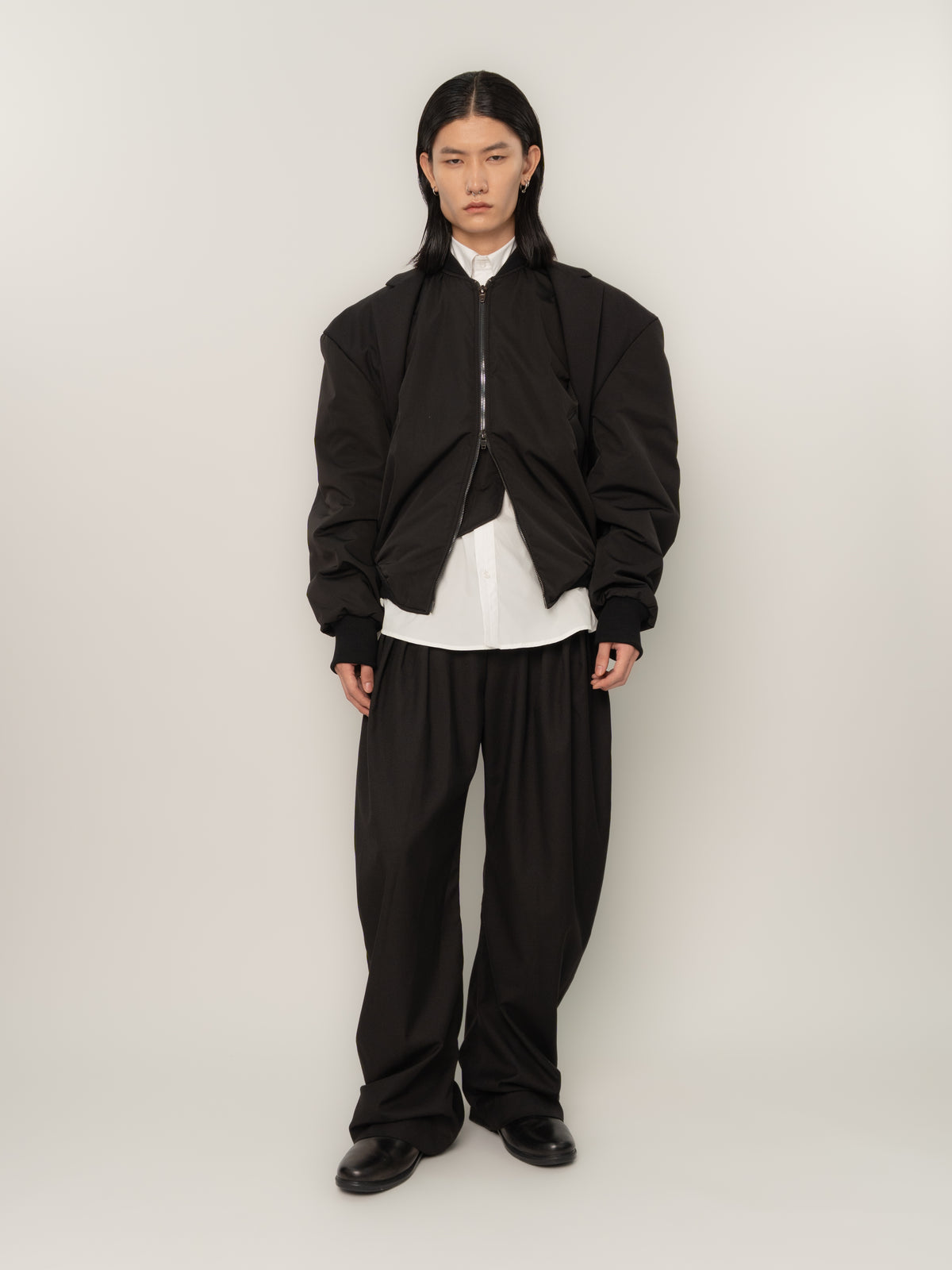 HUNCHED HYBRID BOMBER