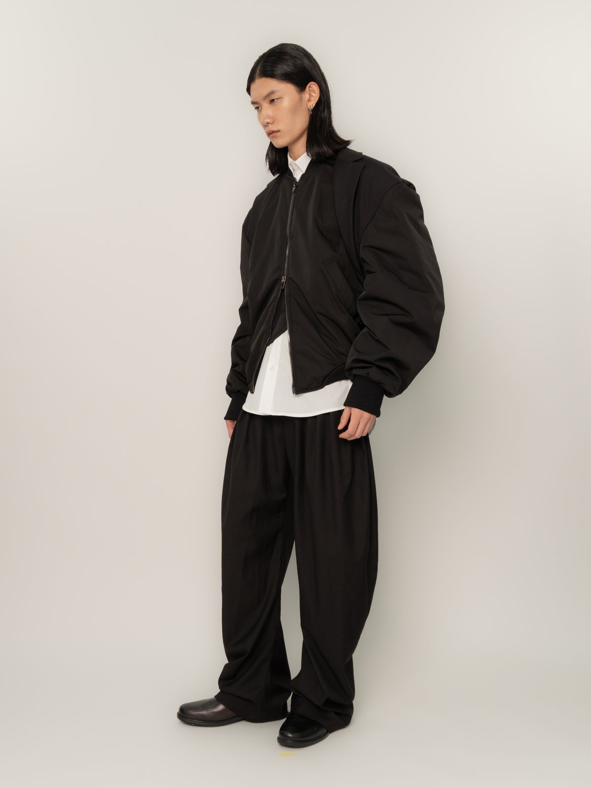 HUNCHED HYBRID BOMBER
