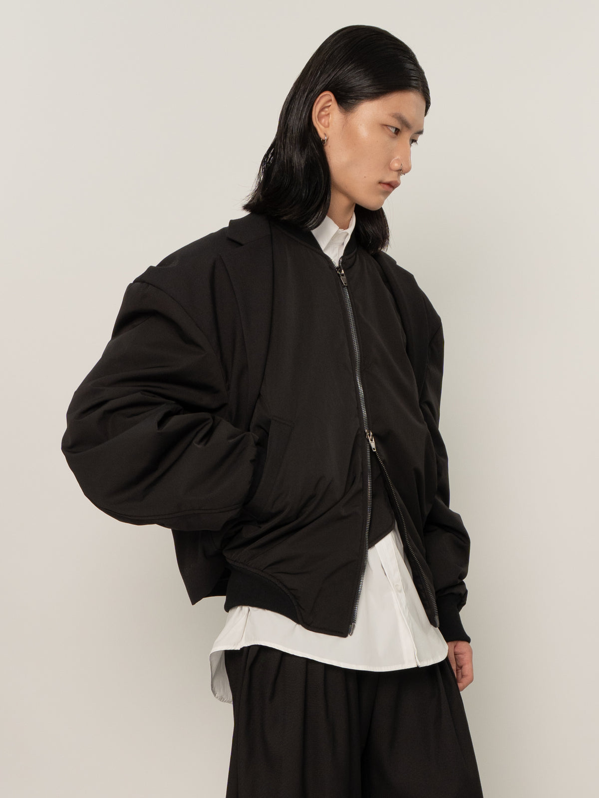 HUNCHED HYBRID BOMBER
