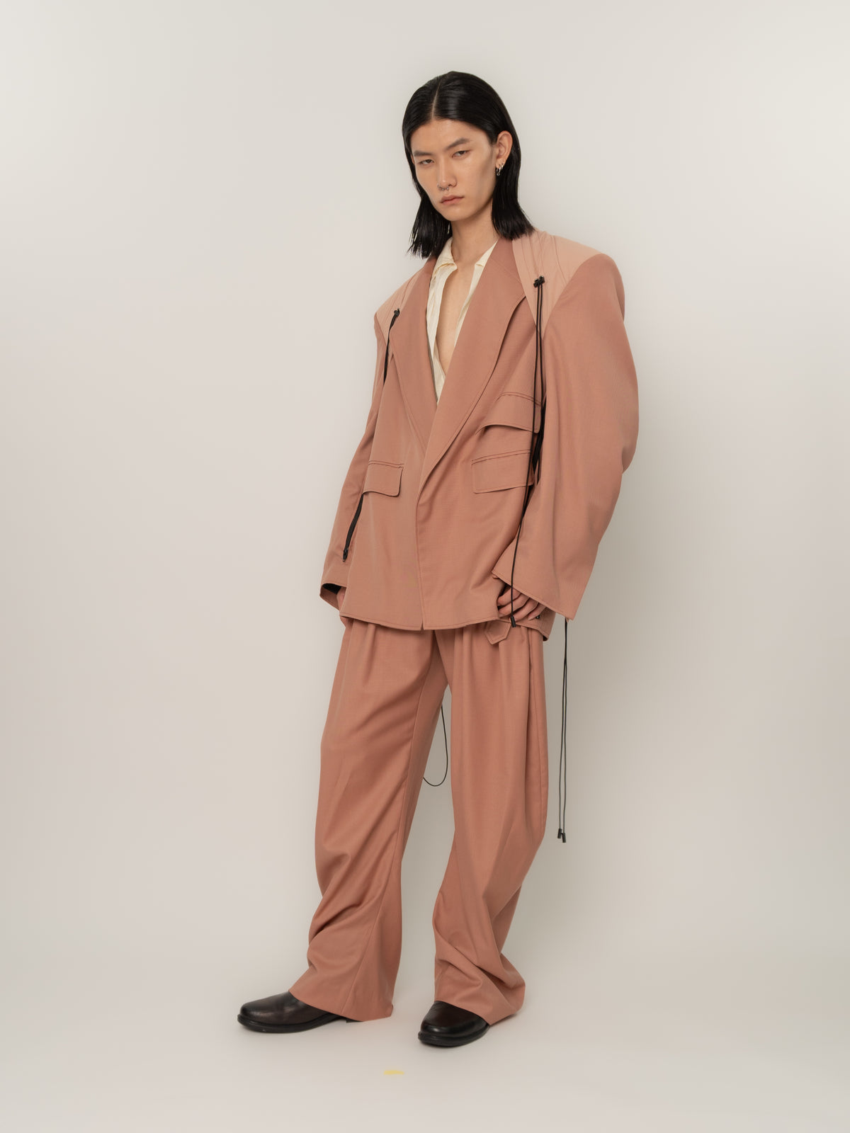 HUNCHED TECHNICAL BLAZER