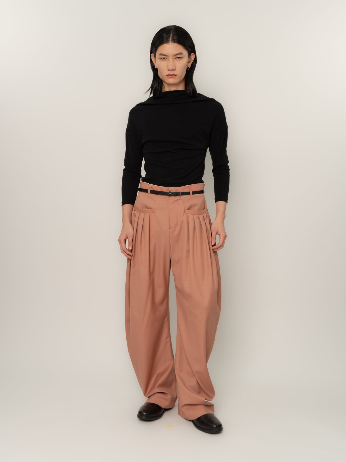 PLEATED POCKET TAILORED TROUSERS (PINK)
