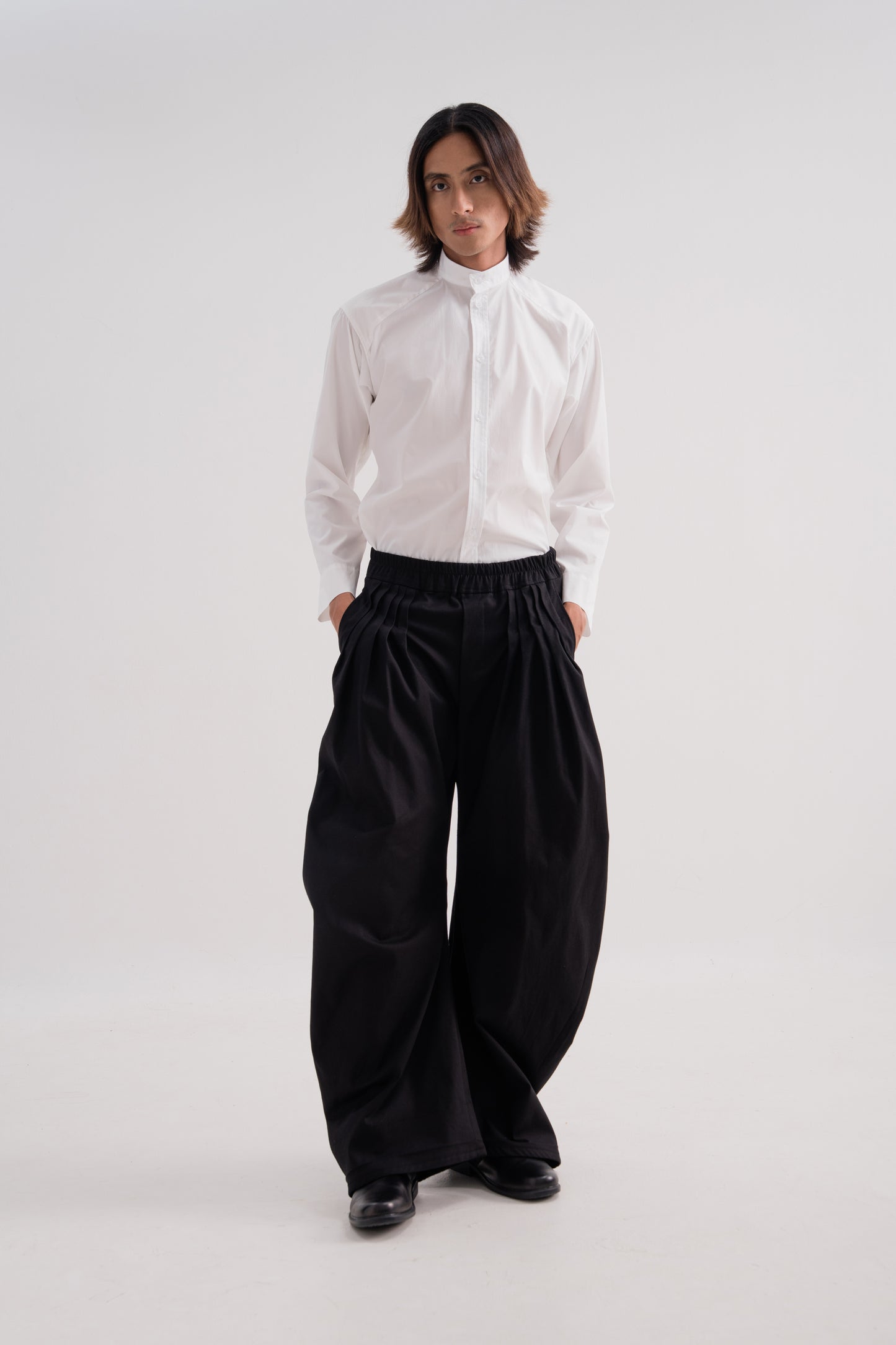 WIDE-CUT PINCHED TROUSERS