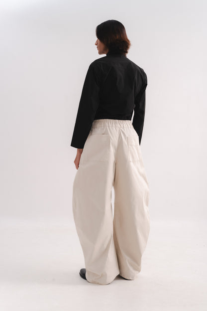 WIDE-CUT PINCHED TROUSERS