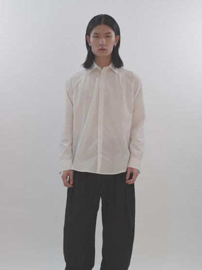 BUTTON DOWN RAGLAN SHIRT (WHITE)